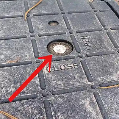 Avskiljarlock med låsning