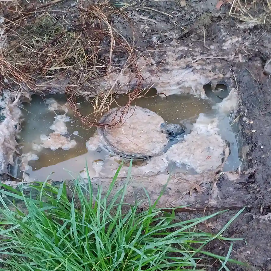 Koppling slamavskiljare under marknivå