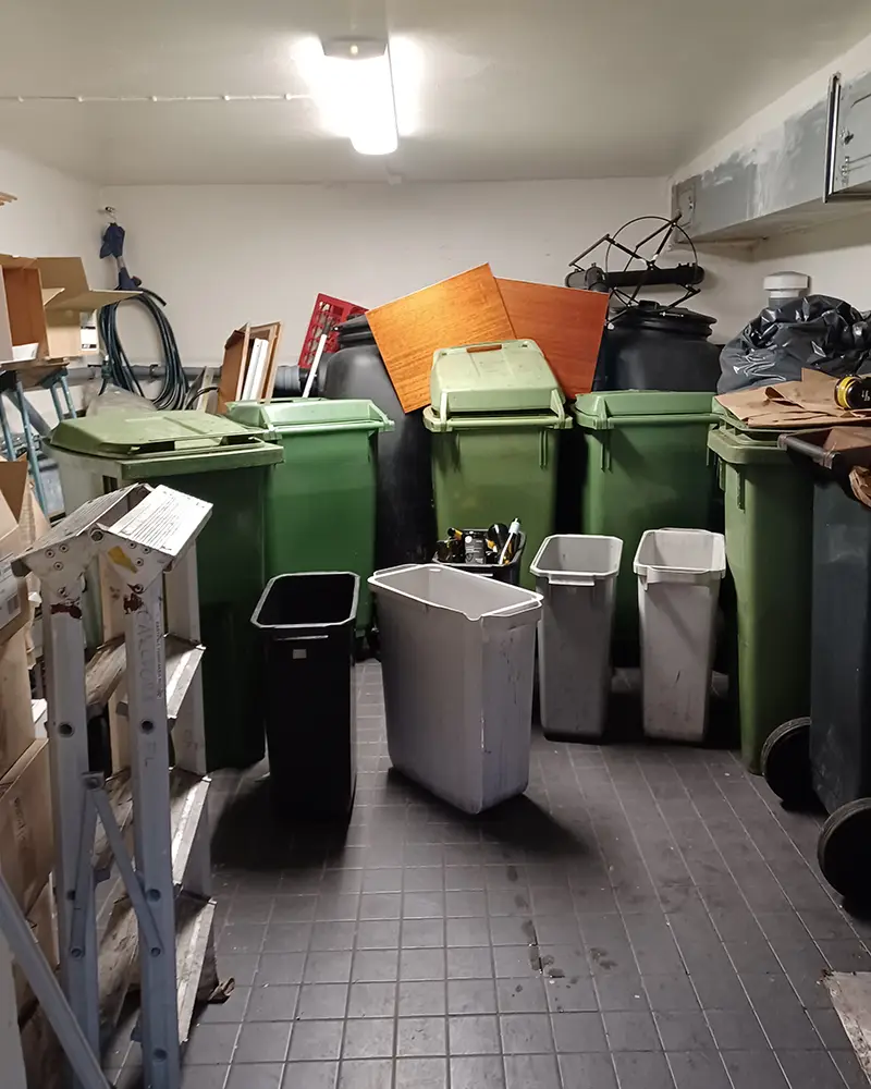 Sopor blockerar fettavskiljare i soprum